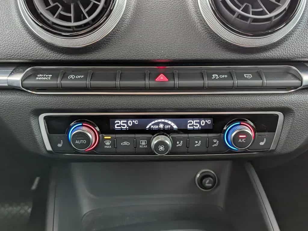 Audi A3 Sportback 35 TFSI sport XENON+NAVI+PDC+SHZ+ 04/2020-photo-19