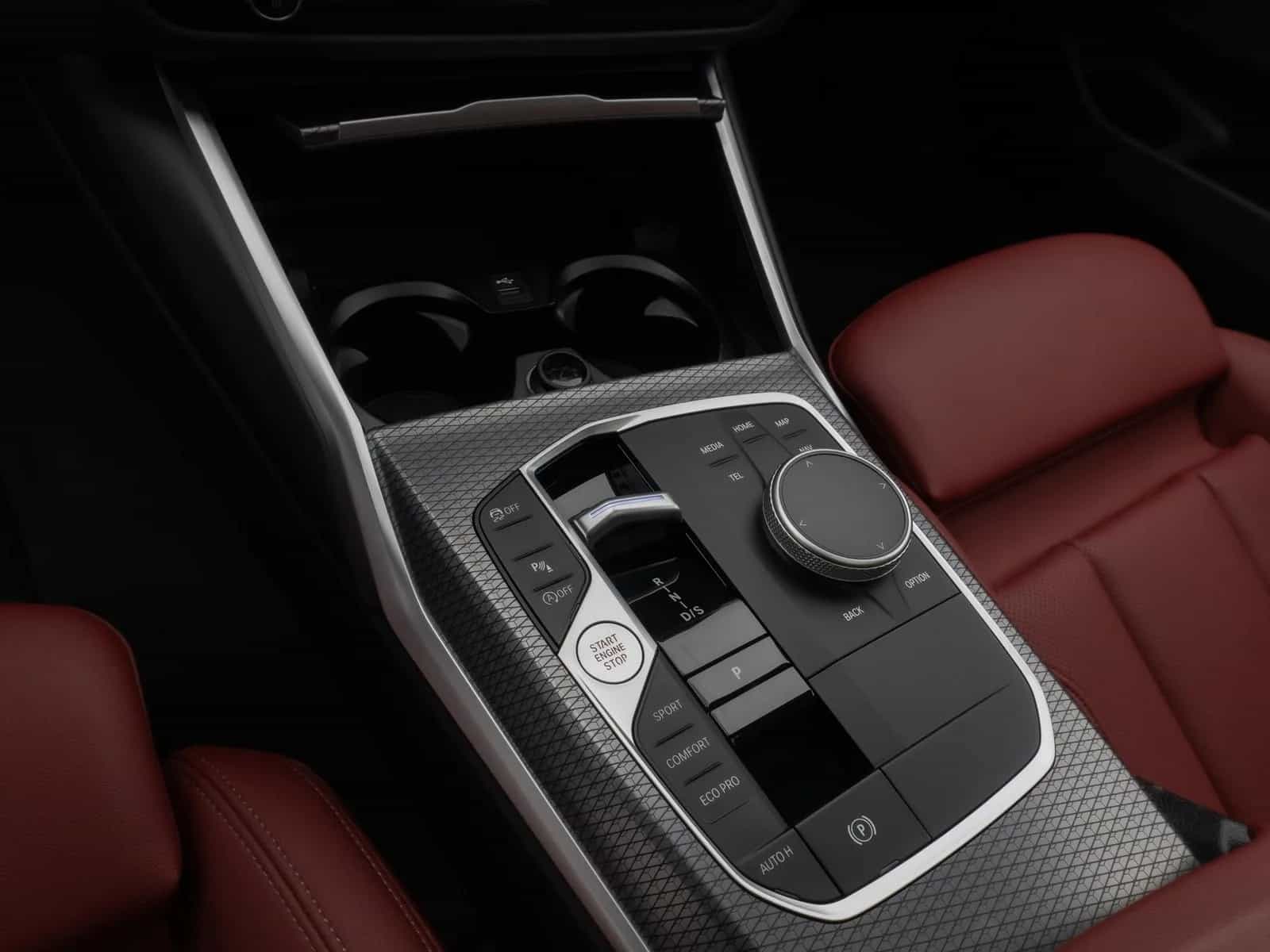BMW 3 Series 01/2023-photo-22