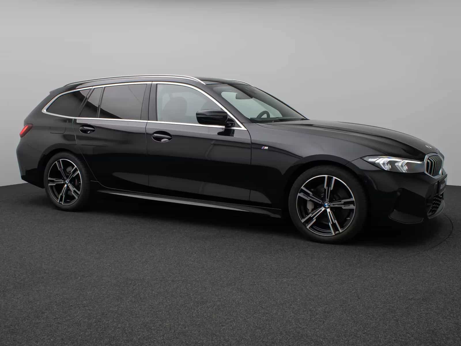BMW 3 Series 01/2023-photo-3
