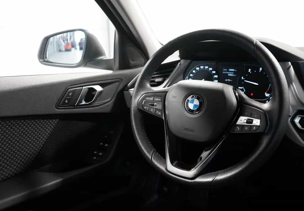 BMW 1 Series 118 d Lim. Aut. Advantage *KAMERA*LED*KEYLESS* 12/2020-photo-14