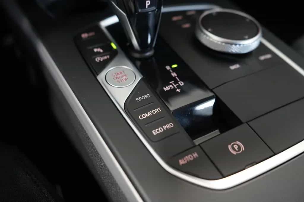 BMW 1 Series 118 d Lim. Aut. Advantage *KAMERA*LED*KEYLESS* 12/2020-photo-22