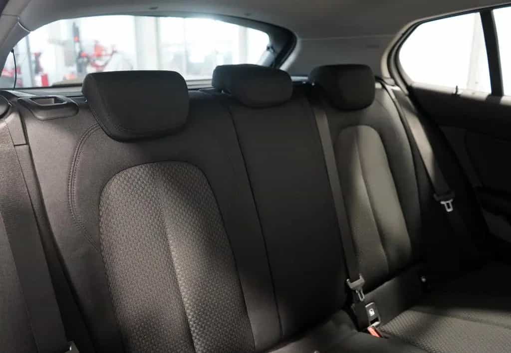 BMW 1 Series 118 d Lim. Aut. Advantage *KAMERA*LED*KEYLESS* 12/2020-photo-29