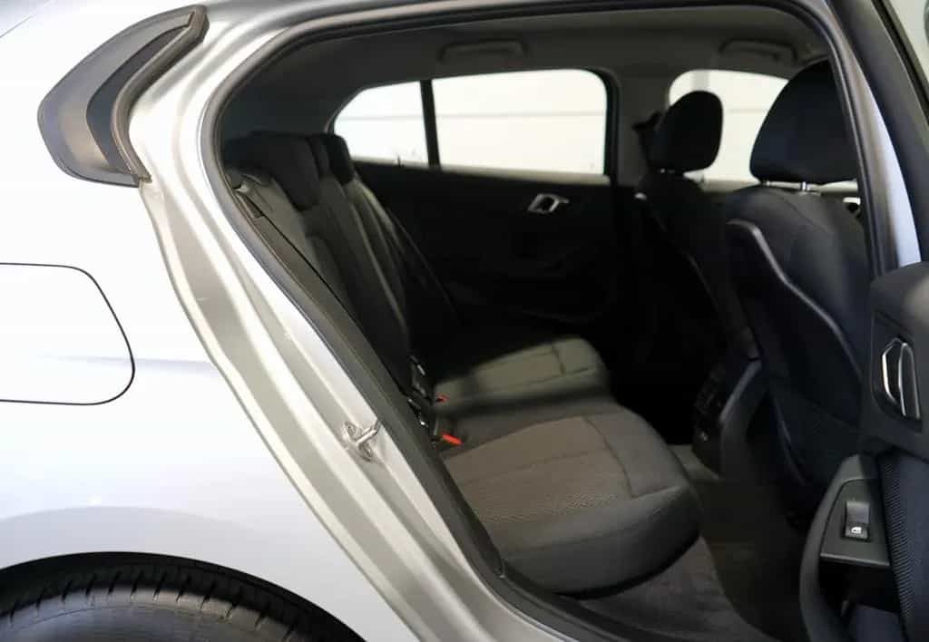 BMW 1 Series 118 d Lim. Aut. Advantage *KAMERA*LED*KEYLESS* 12/2020-photo-30