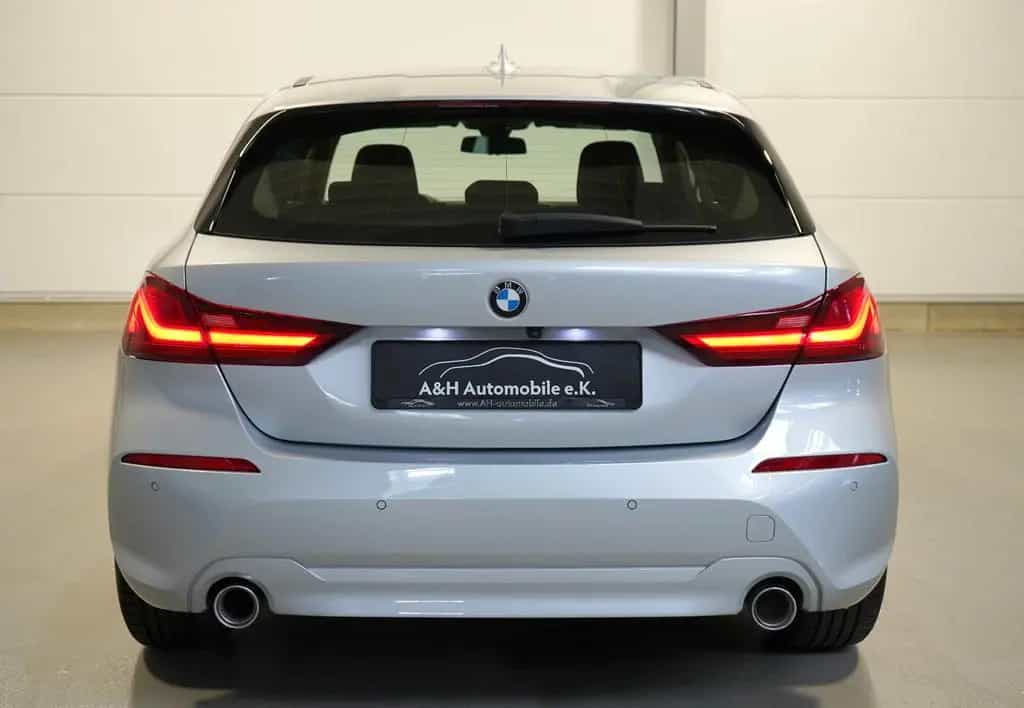 BMW 1 Series 118 d Lim. Aut. Advantage *KAMERA*LED*KEYLESS* 12/2020-photo-4