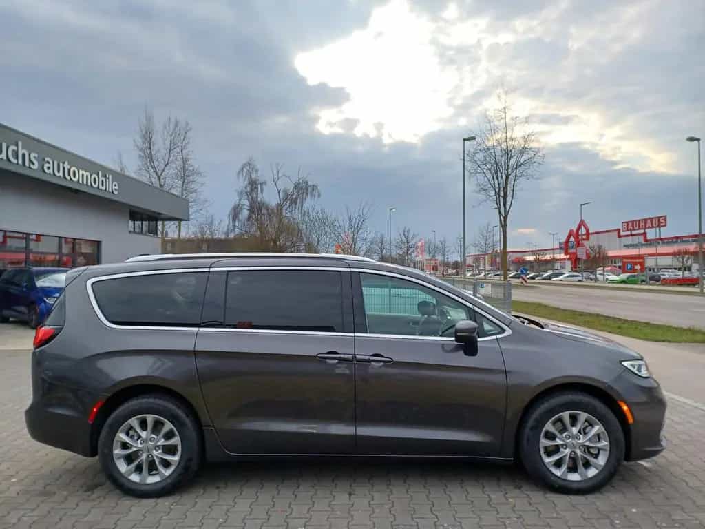 Chrysler Pacifica .L-Plus.7-Sitze.ACC.Memory. 4x4-AWD. 09/2023-photo-8