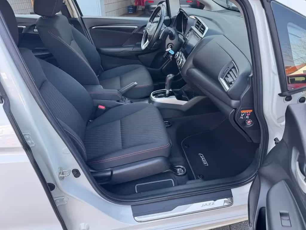 Honda Jazz 1.5 i-VTEC Dynamic LED+PDC+NAVI+DAB-RADIO 09/2019-photo-10