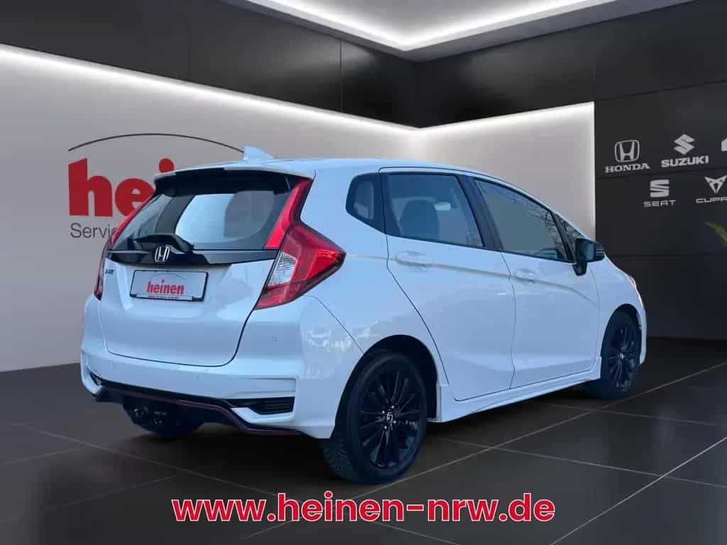 Honda Jazz 1.5 i-VTEC Dynamic LED+PDC+NAVI+DAB-RADIO 09/2019-photo-3