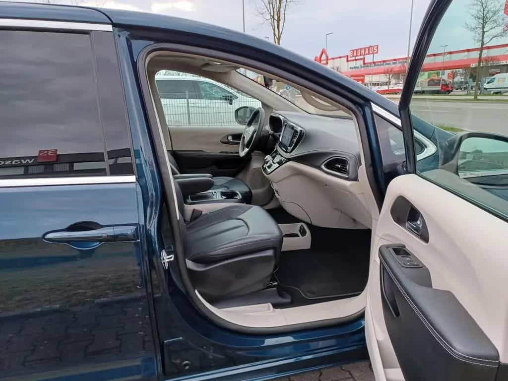 Chrysler Pacifica .L-Plus.PANORAMADACH.7-Sitze.ACC.Memory. 06/2023-photo-38