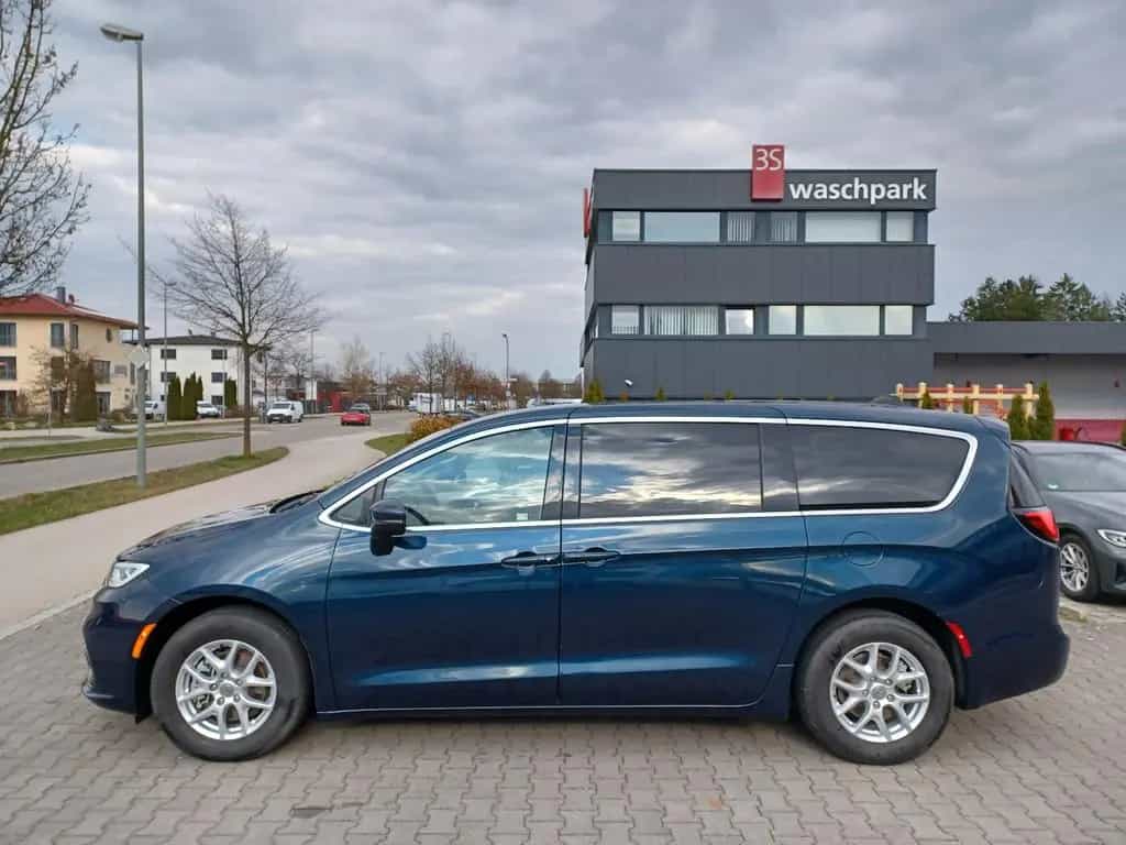 Chrysler Pacifica .L-Plus.PANORAMADACH.7-Sitze.ACC.Memory. 06/2023-photo-4