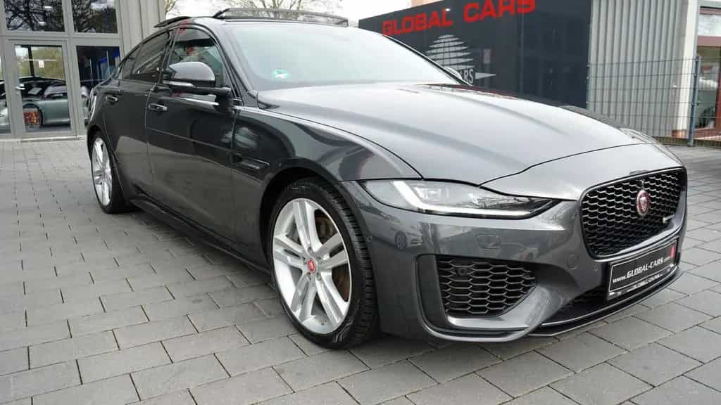Jaguar XE P250 R-DYNAMIC SE*BLACK PACK*PANO*MATRIX*ACC* 04/2022-photo-11