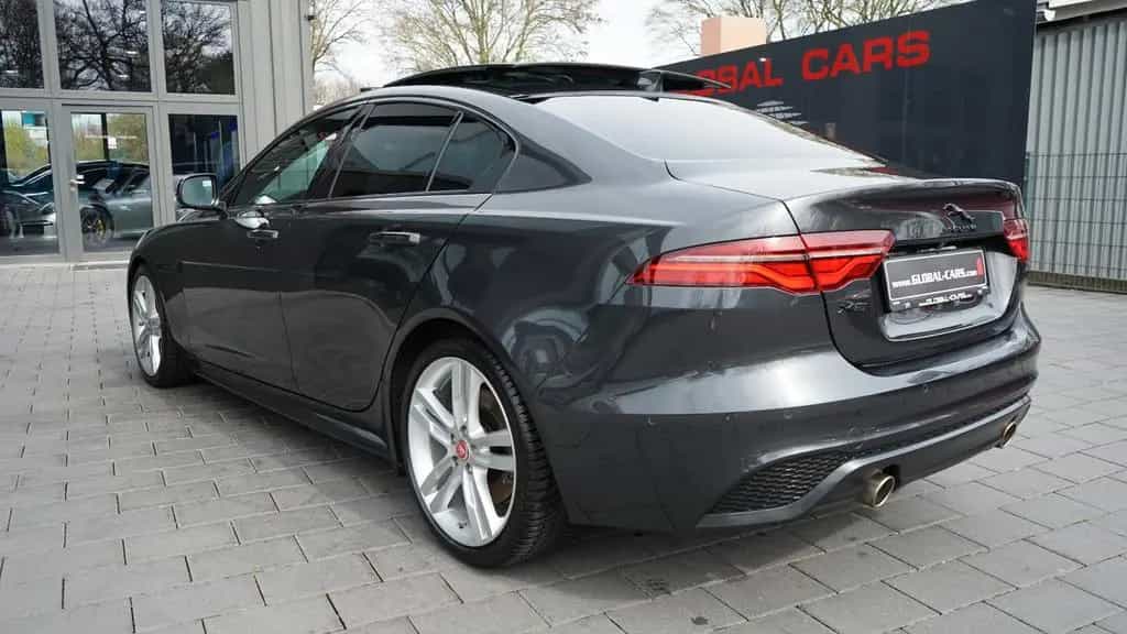 Jaguar XE P250 R-DYNAMIC SE*BLACK PACK*PANO*MATRIX*ACC* 04/2022-photo-12