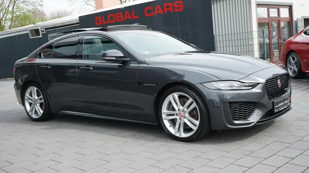 Jaguar XE P250 R-DYNAMIC SE*BLACK PACK*PANO*MATRIX*ACC* 04/2022-photo-13
