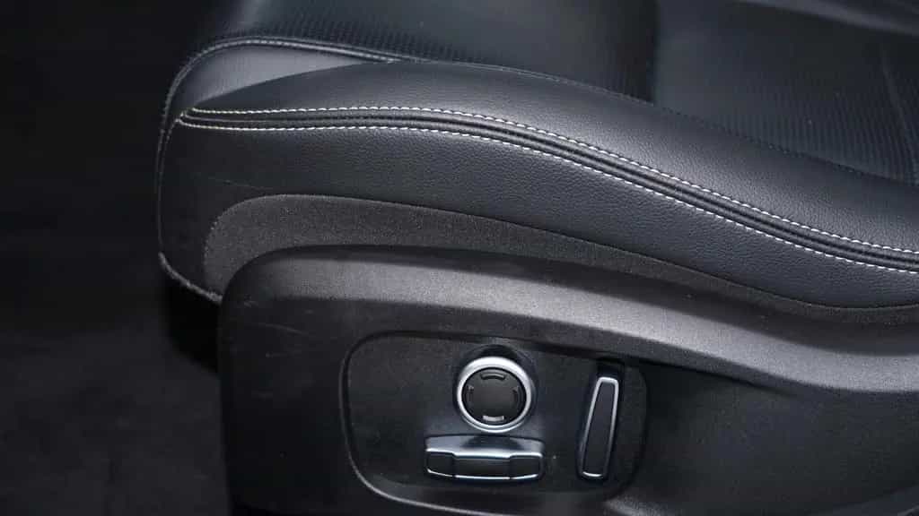 Jaguar XE P250 R-DYNAMIC SE*BLACK PACK*PANO*MATRIX*ACC* 04/2022-photo-26