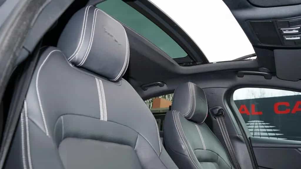 Jaguar XE P250 R-DYNAMIC SE*BLACK PACK*PANO*MATRIX*ACC* 04/2022-photo-8
