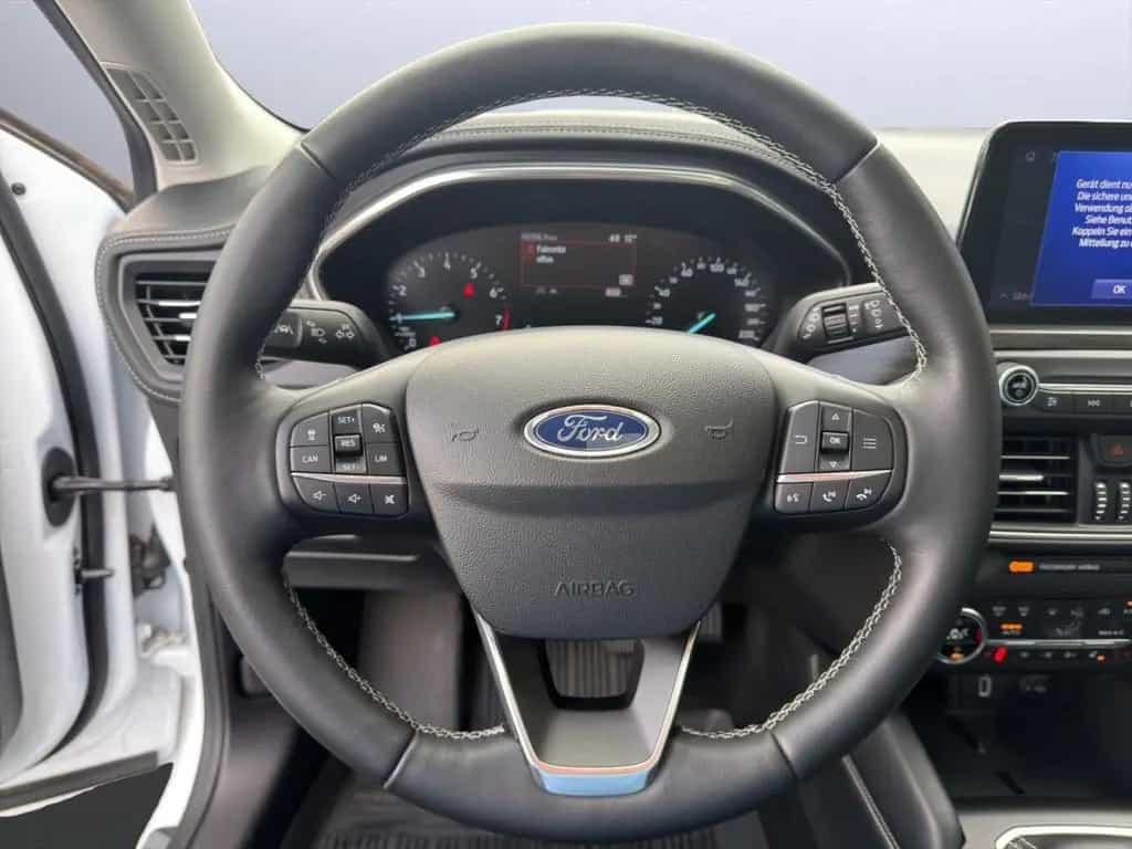 Ford Focus Turnier Vignale El. Heckklappe El. Panodac 08/2020-photo-13