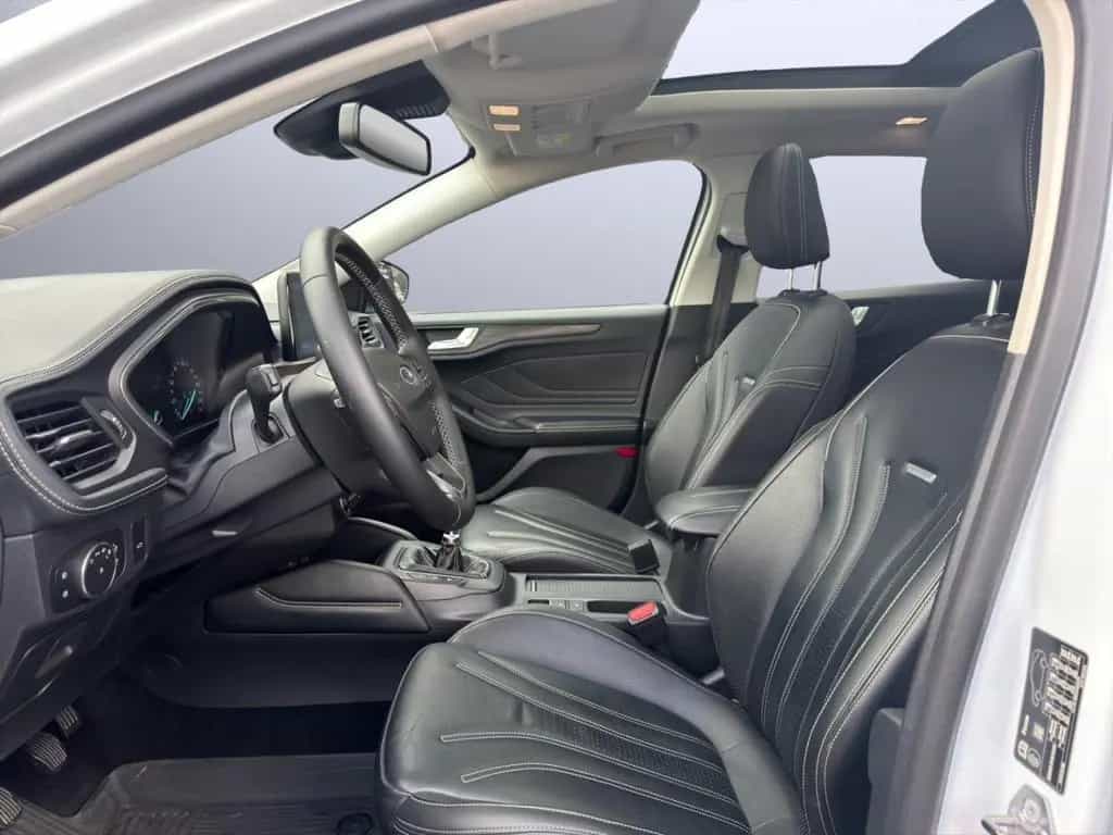 Ford Focus Turnier Vignale El. Heckklappe El. Panodac 08/2020-photo-17