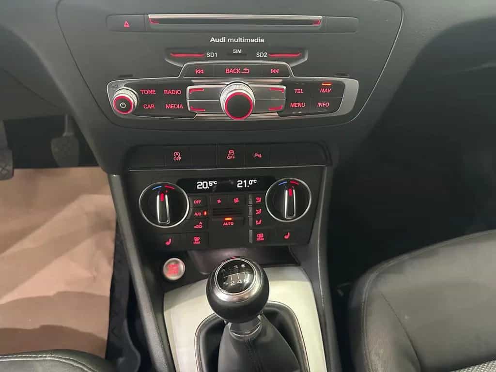 Audi Q3 1.4 Sport/LED/AHK/Keyless/Navi/TW/8-fach 08/2018-photo-12