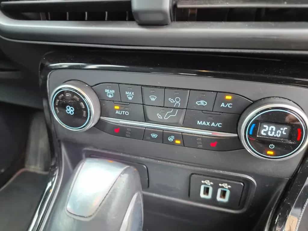 Ford EcoSport ST-Line Automatik/Kamera/Navi/PDC/1.Hnd 06/2018-photo-18