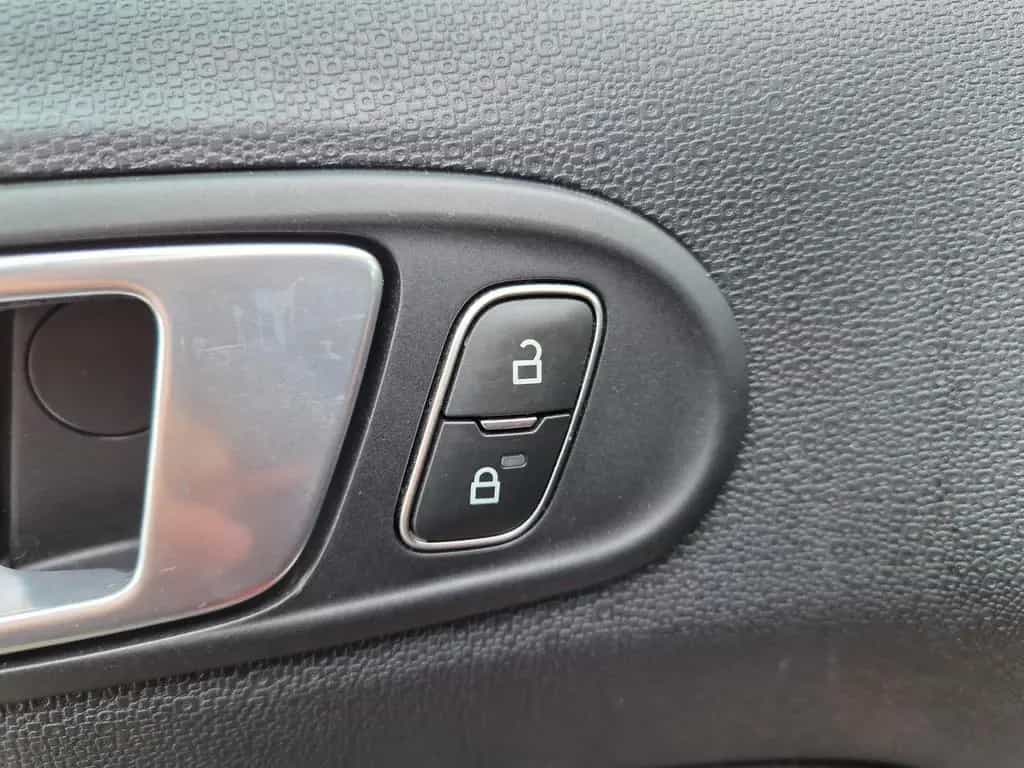 Ford EcoSport ST-Line Automatik/Kamera/Navi/PDC/1.Hnd 06/2018-photo-27