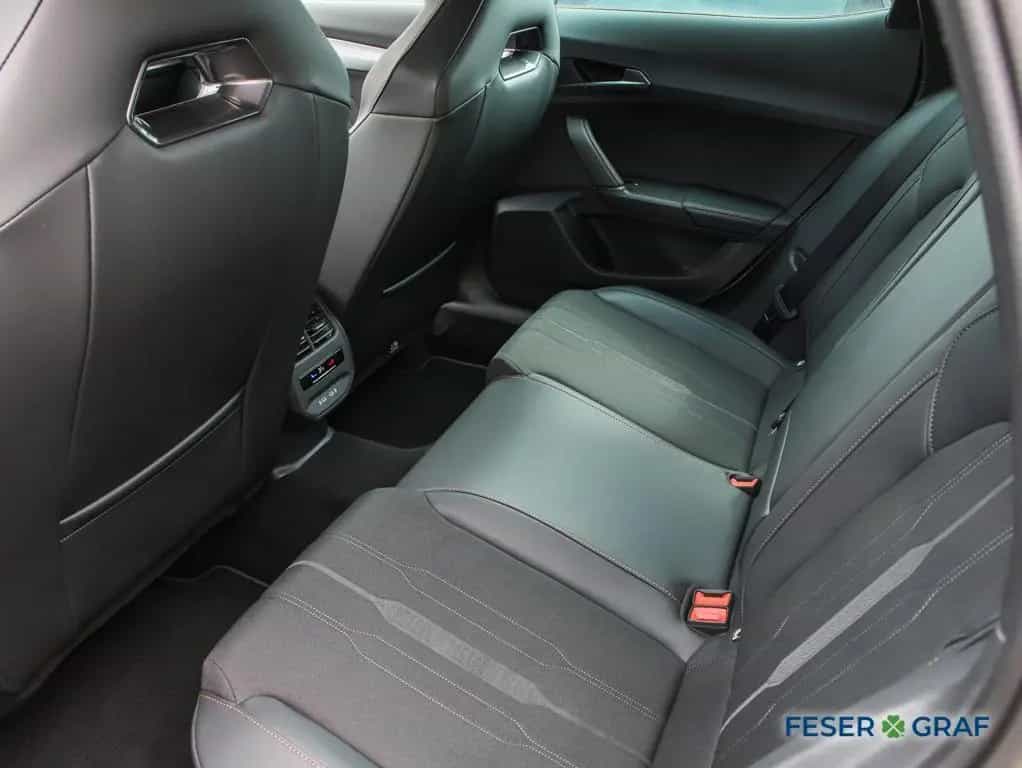 Cupra Formentor VZ 2.0 TSI DSG Navi Kamera LED SiHz 02/2024-photo-6
