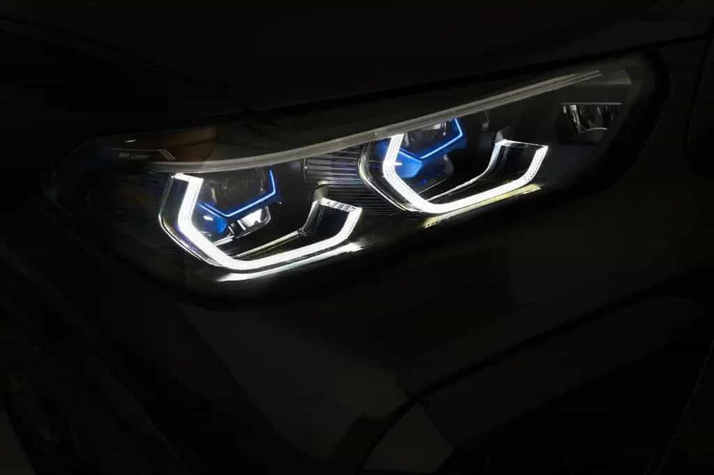 BMW X6 M Competition Sky Lounge Carbon Soft AHK TV 05/2023-photo-11