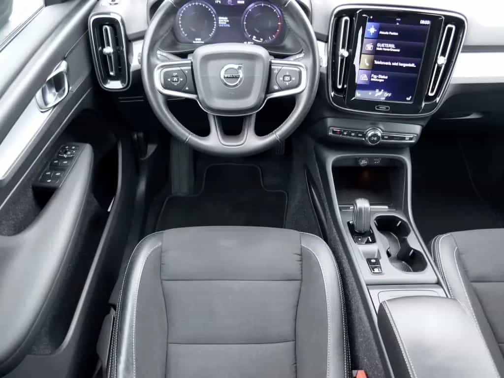 Volvo XC40 D3 2WD Momentum Pro | LED AHK PDC GRA 05/2020-photo-10