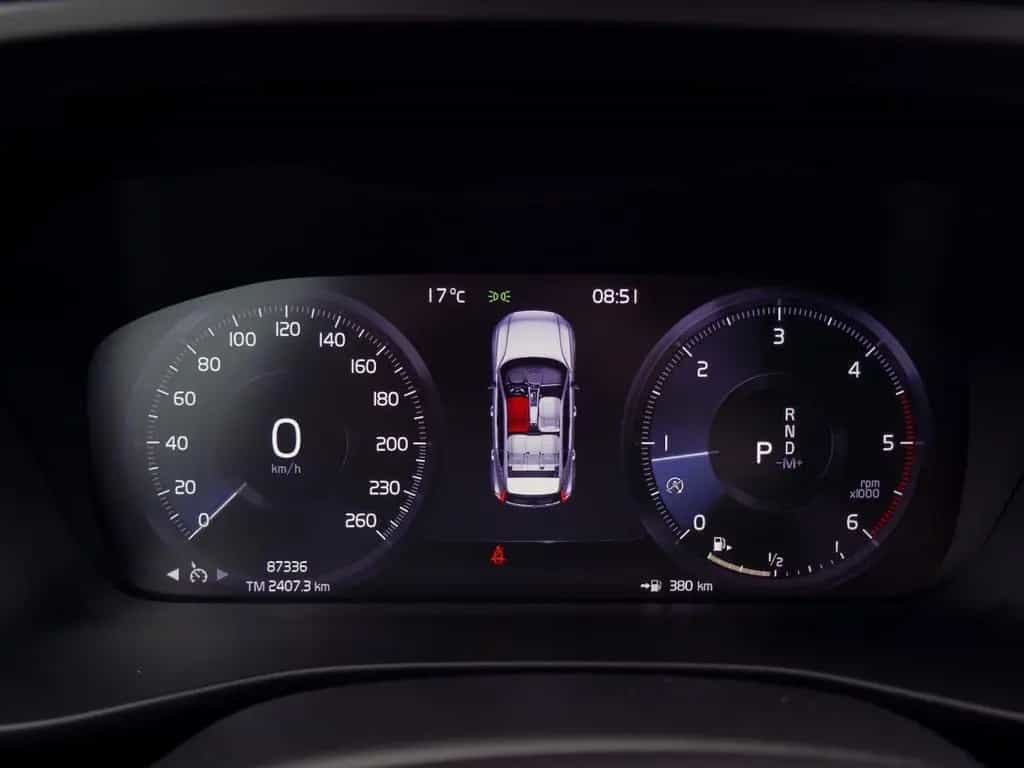 Volvo XC40 D3 2WD Momentum Pro | LED AHK PDC GRA 05/2020-photo-18
