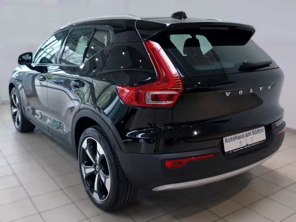 Volvo XC40 D3 2WD Momentum Pro | LED AHK PDC GRA 05/2020-photo-2