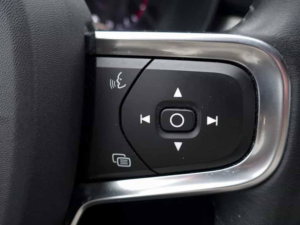Volvo XC40 D3 2WD Momentum Pro | LED AHK PDC GRA 05/2020-photo-20