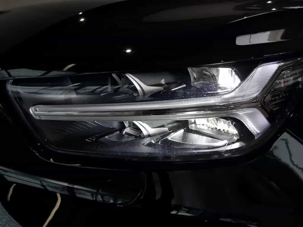 Volvo XC40 D3 2WD Momentum Pro | LED AHK PDC GRA 05/2020-photo-4