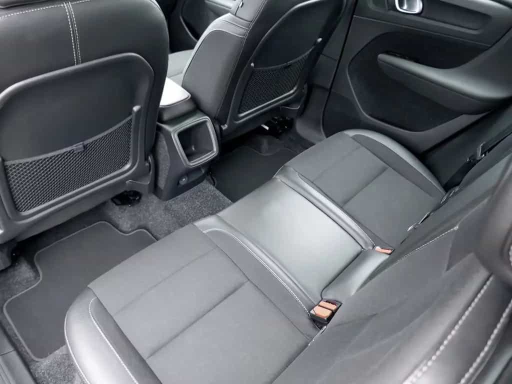 Volvo XC40 D3 2WD Momentum Pro | LED AHK PDC GRA 05/2020-photo-9