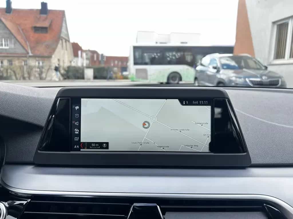 BMW 5 Series 520d Business Sport SHZ Navi ActiveGuard PDC RFK 01/2018-photo-13