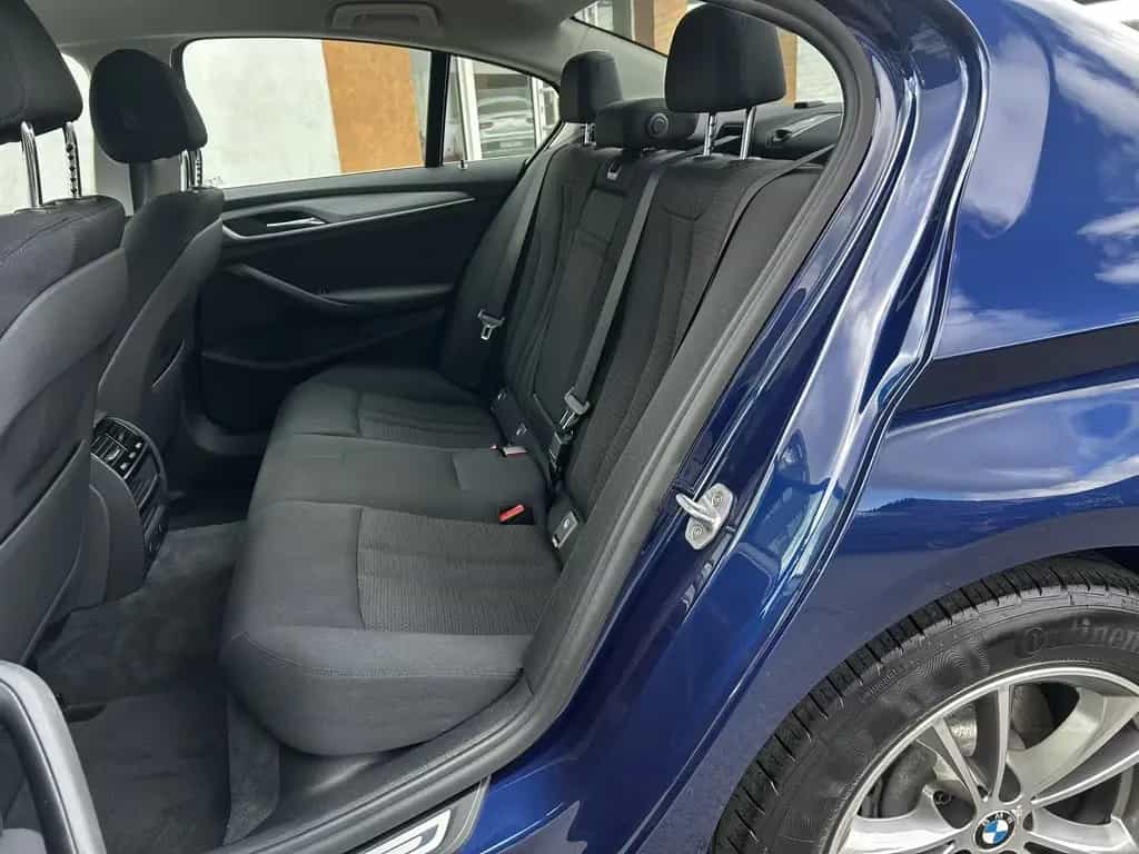 BMW 5 Series 520d Business Sport SHZ Navi ActiveGuard PDC RFK 01/2018-photo-19