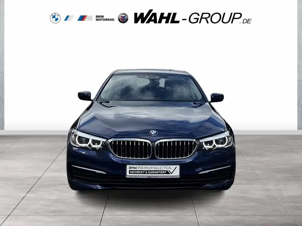 BMW 5 Series 520d Business Sport SHZ Navi ActiveGuard PDC RFK 01/2018-photo-6
