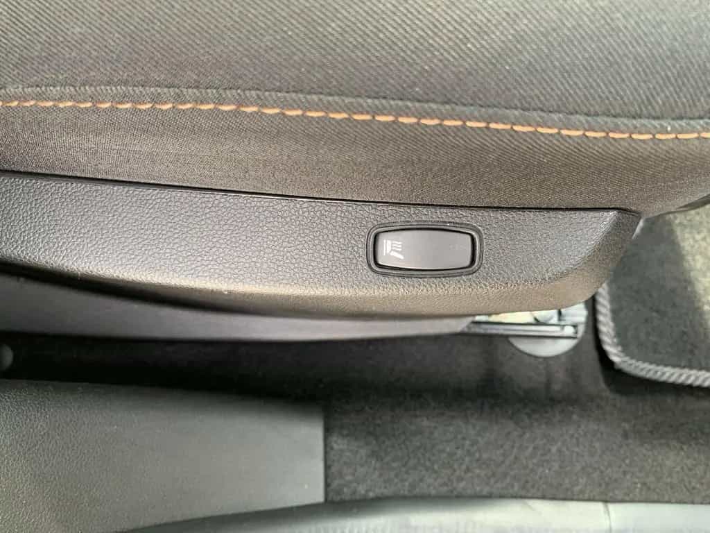 Dacia Duster II EXTREME 1.3 TCe 130 KLIMA+NAVI+KAMERA 06/2023-photo-32