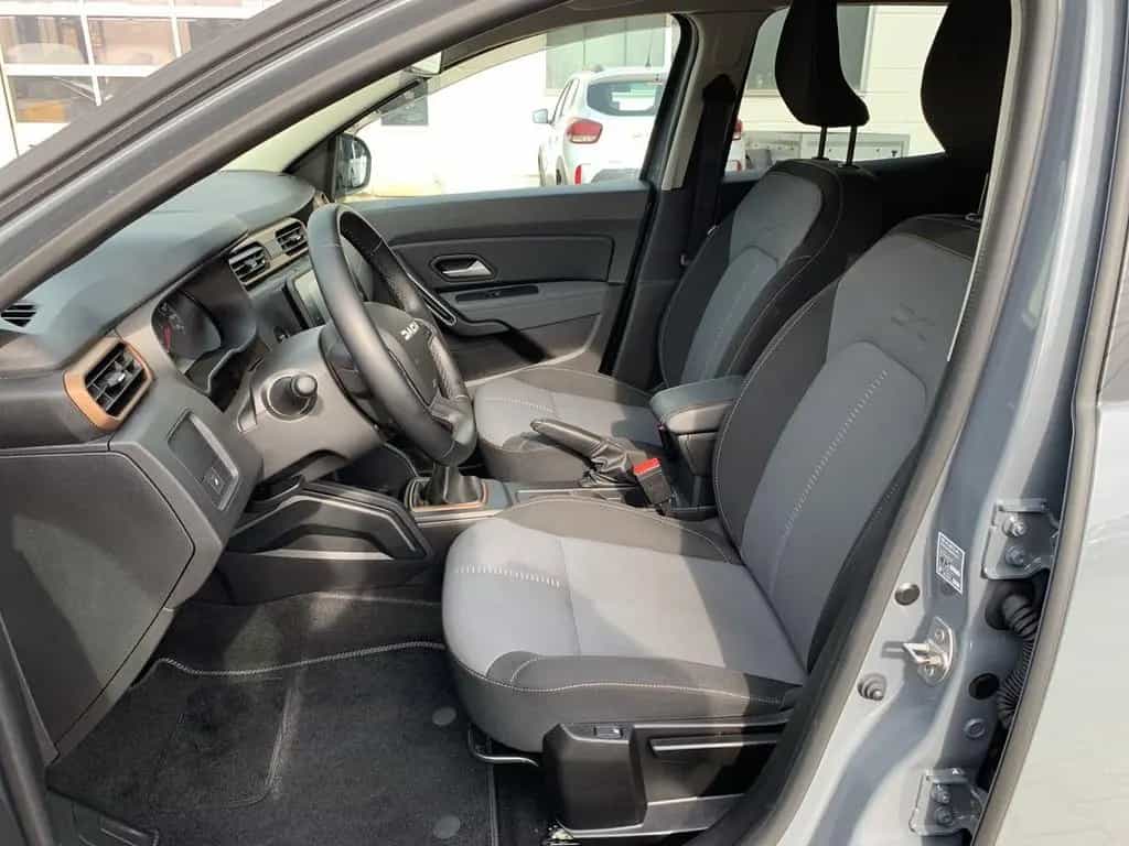 Dacia Duster II EXTREME 1.3 TCe 130 KLIMA+NAVI+KAMERA 06/2023-photo-8