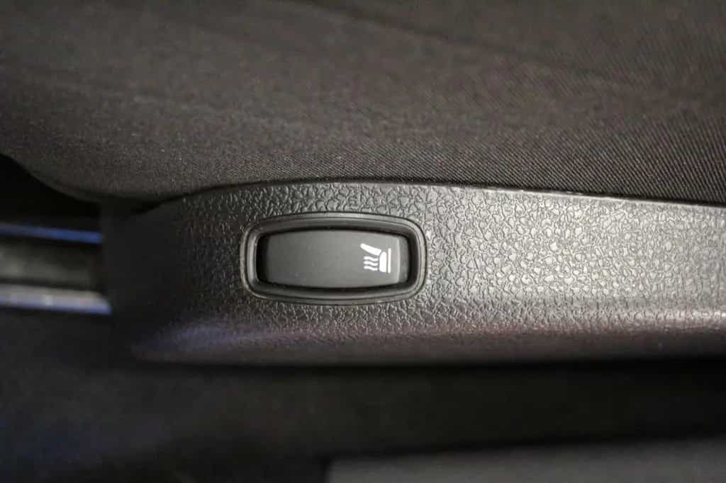 Dacia Lodgy TCe 130 Stepway **Navi*7 Sitze*Techroad 02/2020-photo-22