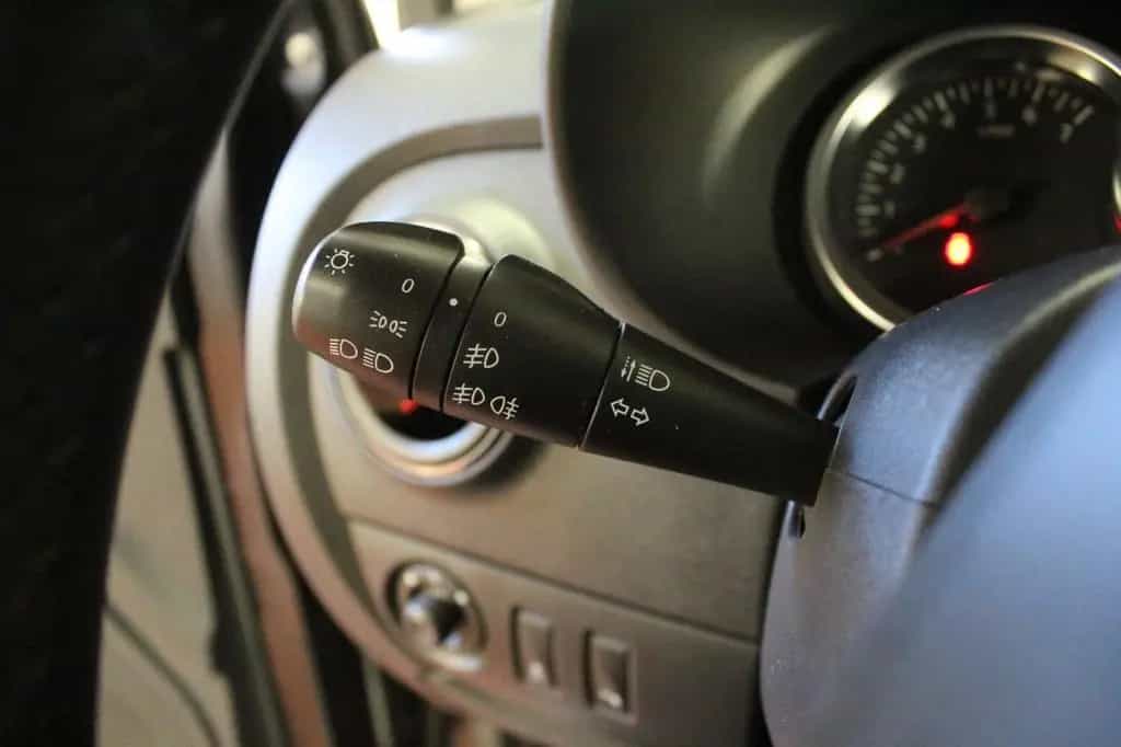 Dacia Lodgy TCe 130 Stepway **Navi*7 Sitze*Techroad 02/2020-photo-31
