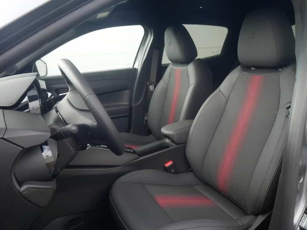 Alfa Romeo Junior IBRIDA Q4 TI 1.2 VGT 145PS DCT6 TECHNOLOG 03/2026-photo-11