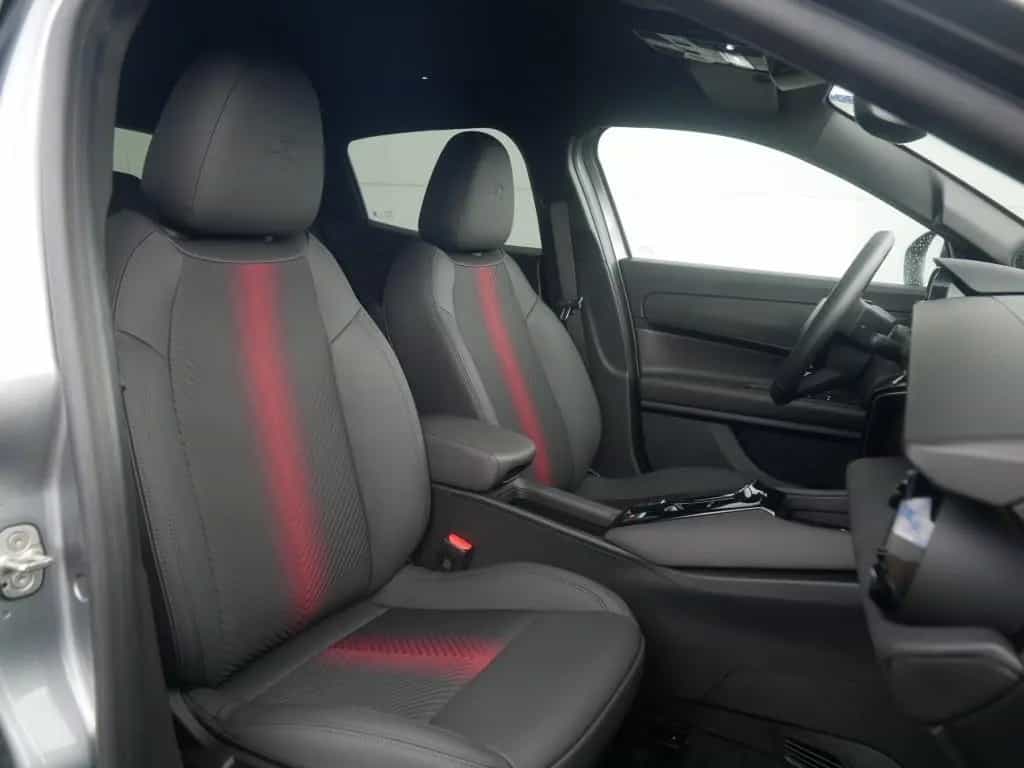 Alfa Romeo Junior IBRIDA Q4 TI 1.2 VGT 145PS DCT6 TECHNOLOG 03/2026-photo-14