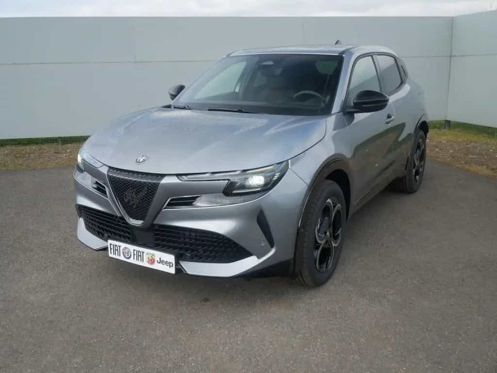Alfa Romeo Junior IBRIDA Q4 TI 1.2 VGT 145PS DCT6 TECHNOLOG 03/2026-photo-6