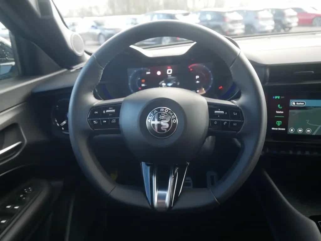Alfa Romeo Junior IBRIDA Q4 TI 1.2 VGT 145PS DCT6 TECHNOLOG 03/2026-photo-16