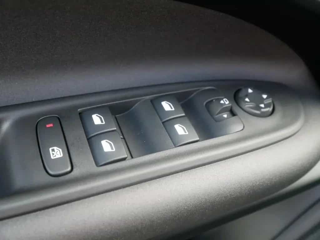 Alfa Romeo Junior IBRIDA Q4 TI 1.2 VGT 145PS DCT6 TECHNOLOG 03/2026-photo-20