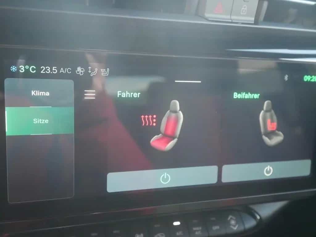 Alfa Romeo Junior IBRIDA Q4 TI 1.2 VGT 145PS DCT6 TECHNOLOG 03/2026-photo-27