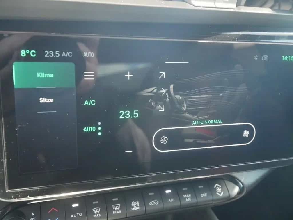Alfa Romeo Junior IBRIDA Q4 TI 1.2 VGT 145PS DCT6 TECHNOLOG 03/2026-photo-27