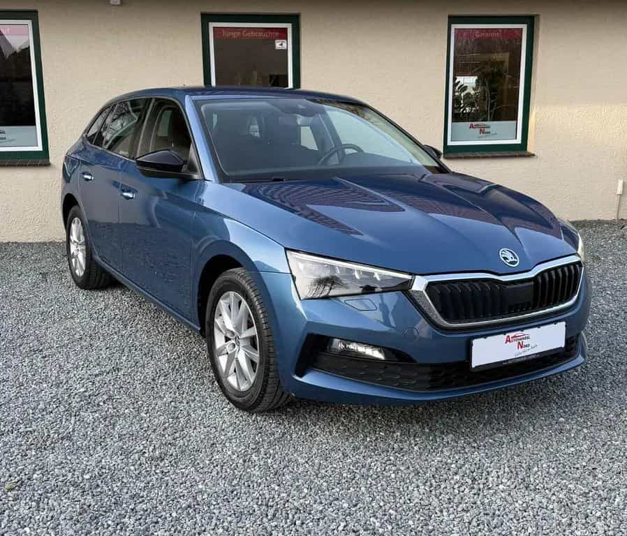 Skoda Scala Automatik Style Rückfahrkamera PDC 12/2019-photo-22