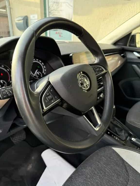 Skoda Scala Automatik Style Rückfahrkamera PDC 12/2019-photo-4