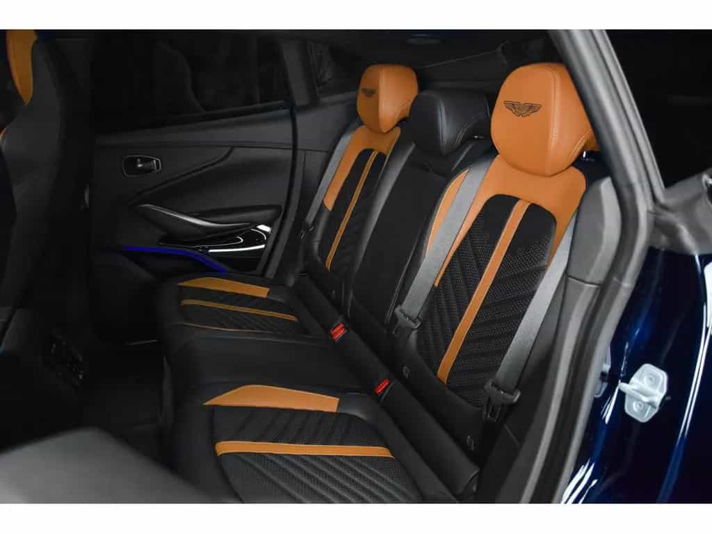 Aston Martin DBX 707 4.0 V8 Bi-Turbo - ULTRAMARINE BLACK 03/2024-photo-10
