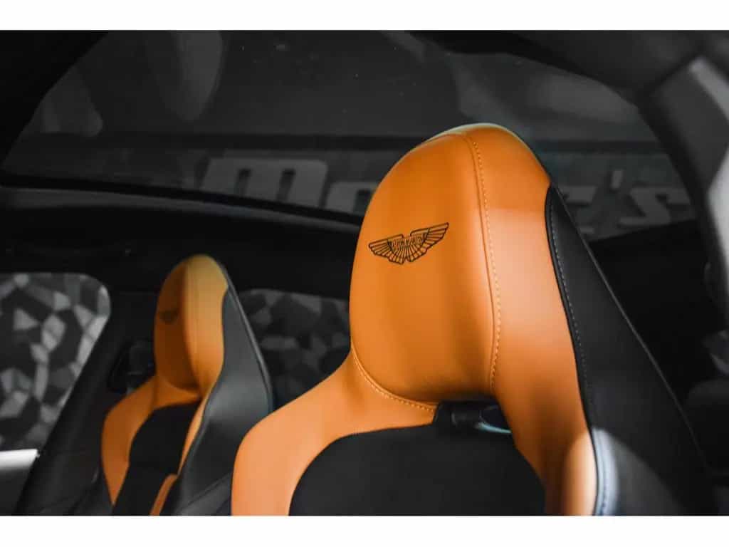 Aston Martin DBX 707 4.0 V8 Bi-Turbo - ULTRAMARINE BLACK 03/2024-photo-12
