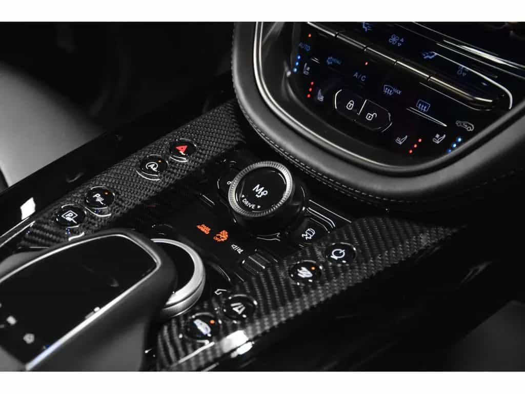 Aston Martin DBX 707 4.0 V8 Bi-Turbo - ULTRAMARINE BLACK 03/2024-photo-20